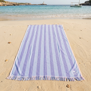 Toalla de playa Popstar con rayas lila, azul y rosa Ses Orentes